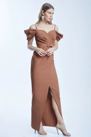 Rochie de dama eleganta lunga, maro, cu umerii goi, Sophie