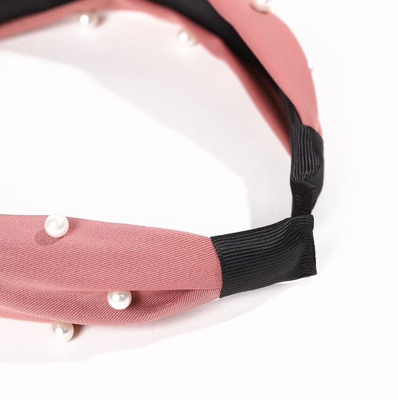 Alternative view of Bentita de par cu perlute roz inchis