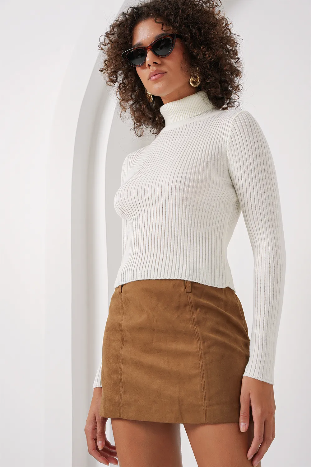 Pulover Dama cu Guler Inalt, Alb, Marime Unica